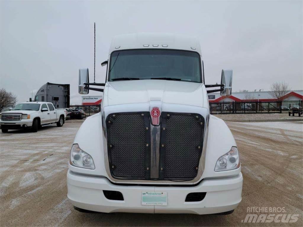 Kenworth T680 Tractor Units