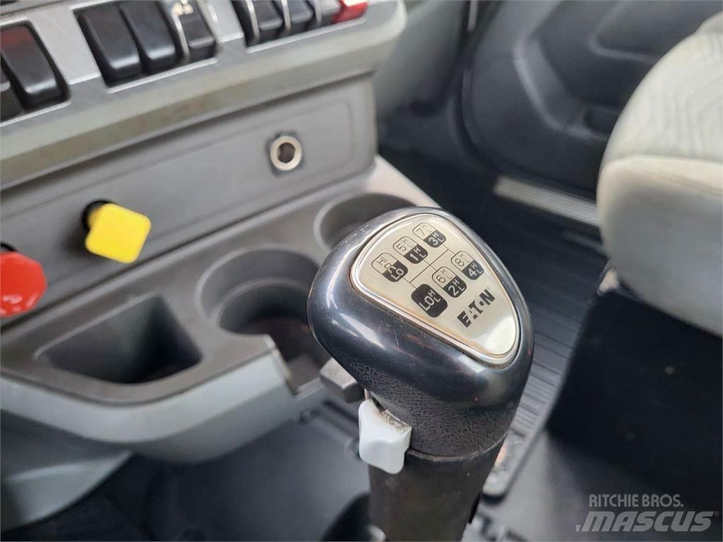 Kenworth T880 Tractor Units