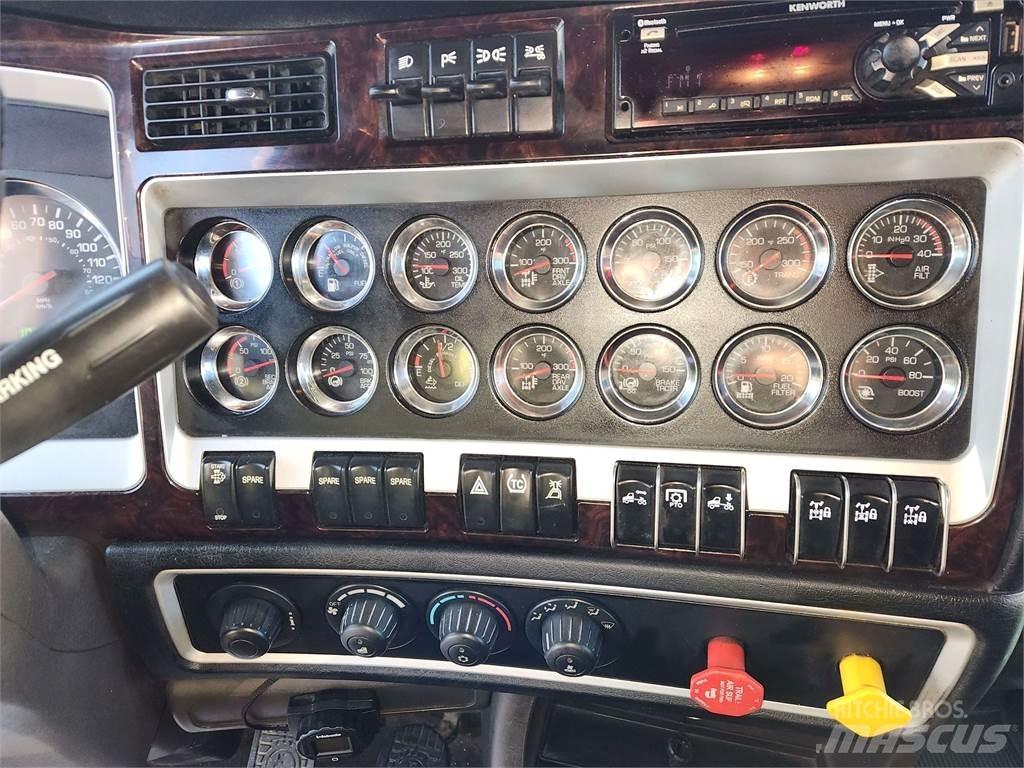 Kenworth W900L Tractor Units