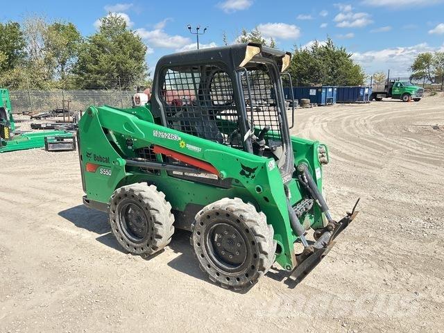 Bobcat S550 Skid steer loaders