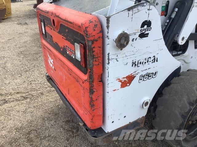 Bobcat S650 Skid steer loaders