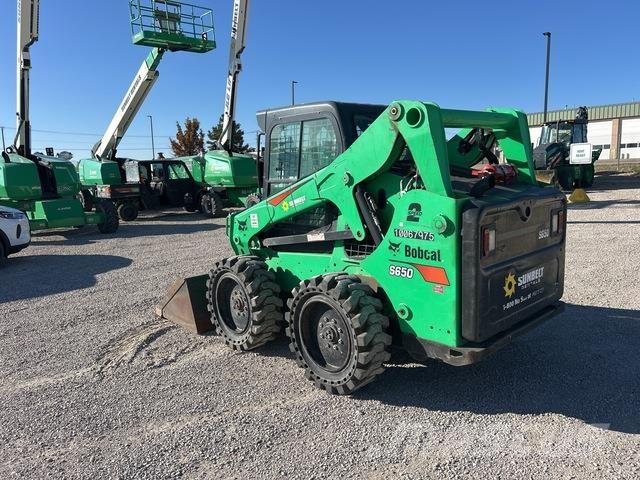 Bobcat S650 Skid steer loaders