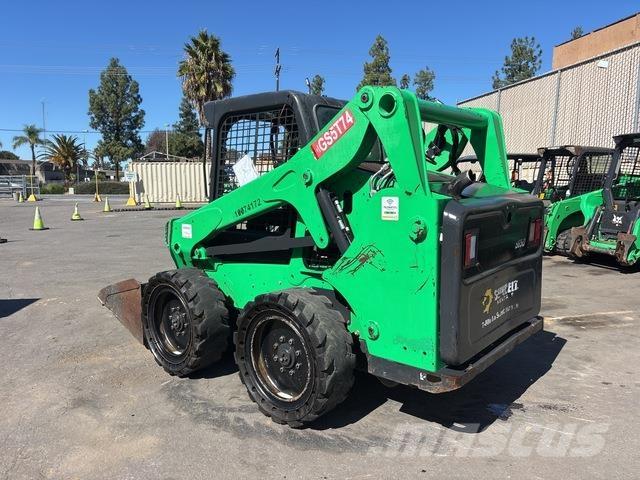 Bobcat S650 Skid steer loaders