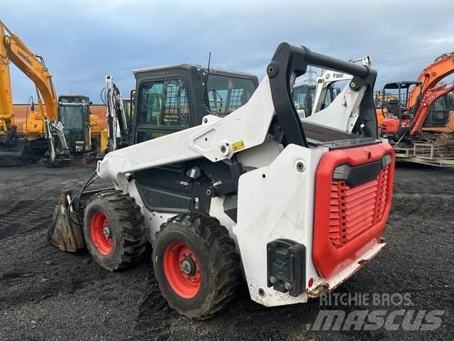 Bobcat S76 Skid steer loaders