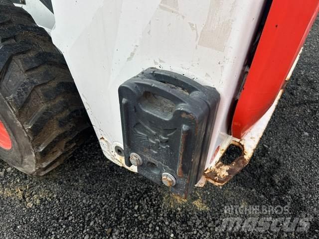Bobcat S76 Skid steer loaders
