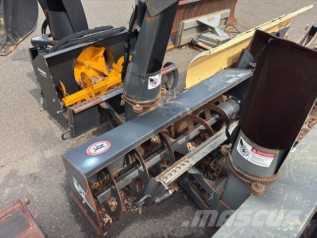 Bobcat SB200 Snow throwers