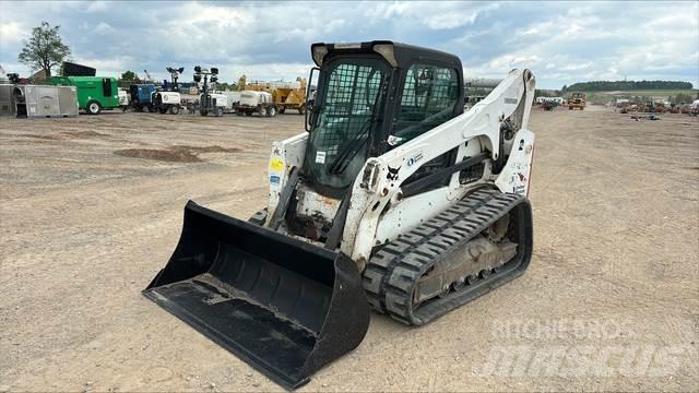 Bobcat T740 Skid steer loaders