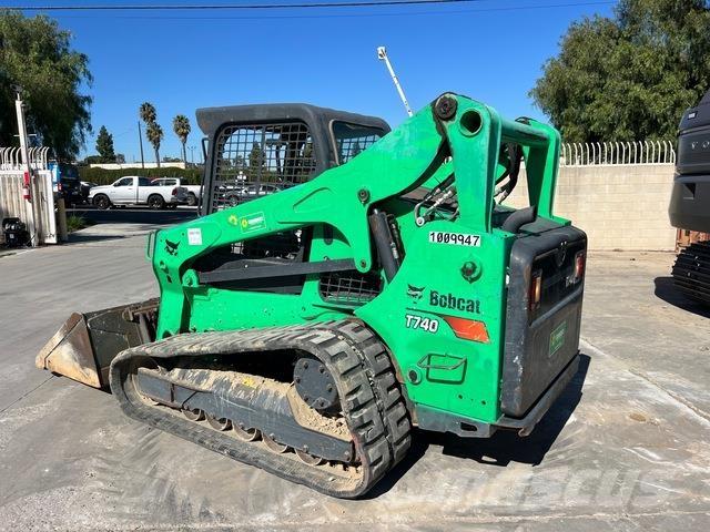 Bobcat T740 Skid steer loaders