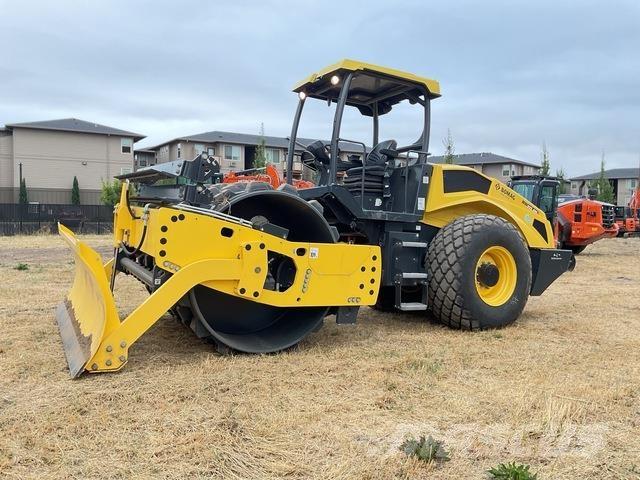 Bomag BW213DH Single drum rollers
