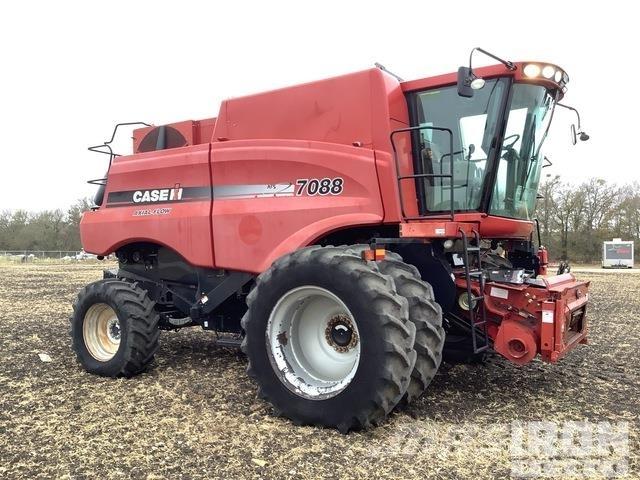 Case IH 7088 Combine harvesters