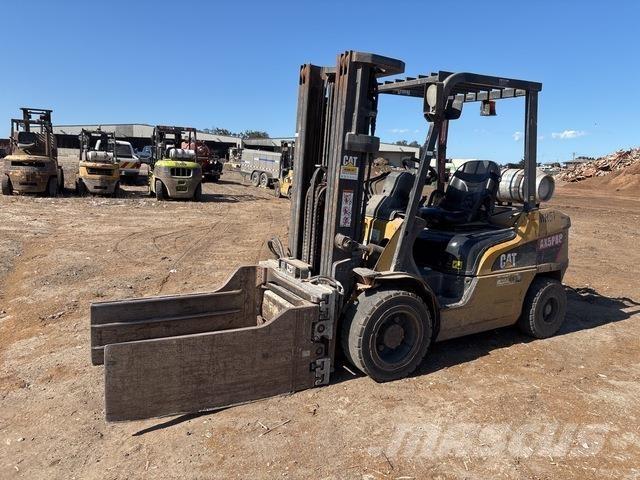 CAT  Forklift trucks - others
