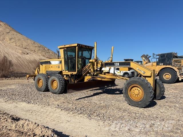 CAT 12H Graders