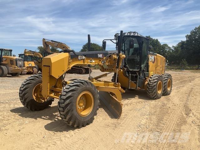 CAT 140 Graders
