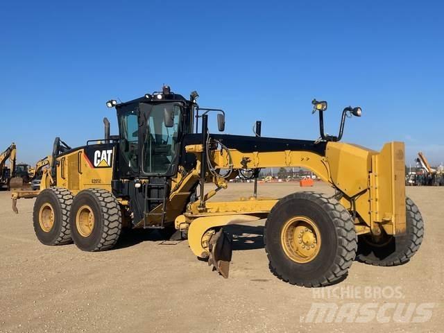 CAT 14M Graders