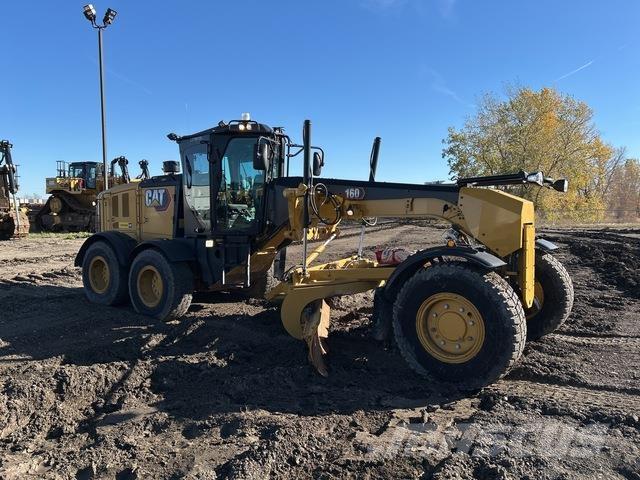 CAT 160 Graders