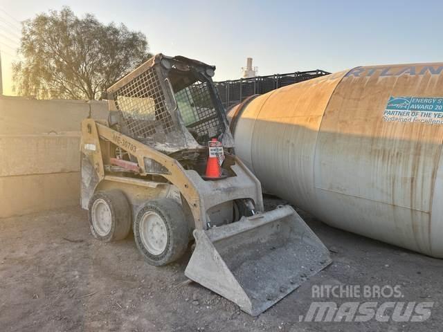 CAT 216B Skid steer loaders