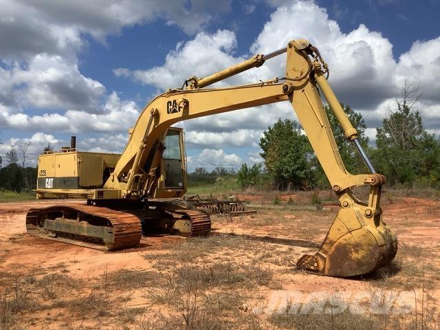 CAT 225 Crawler excavators