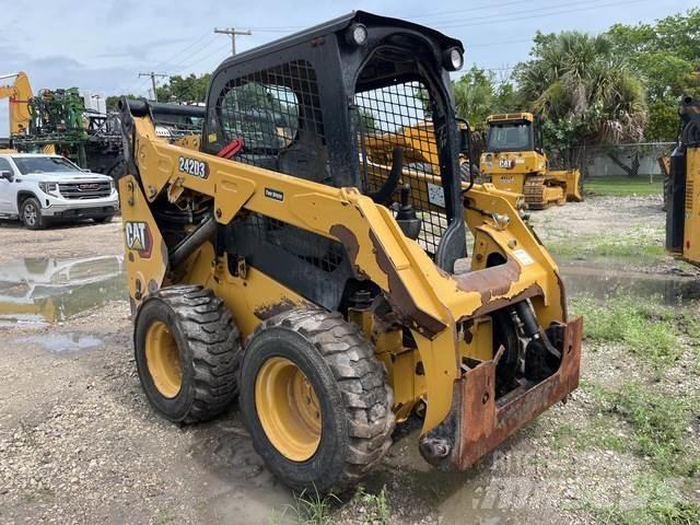 CAT 242D3 Skid steer loaders