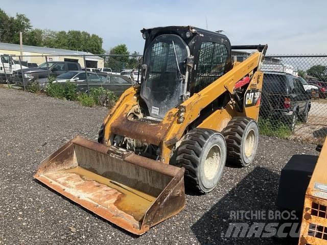 CAT 262D Skid steer loaders