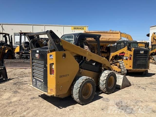 CAT 262D3 Skid steer loaders