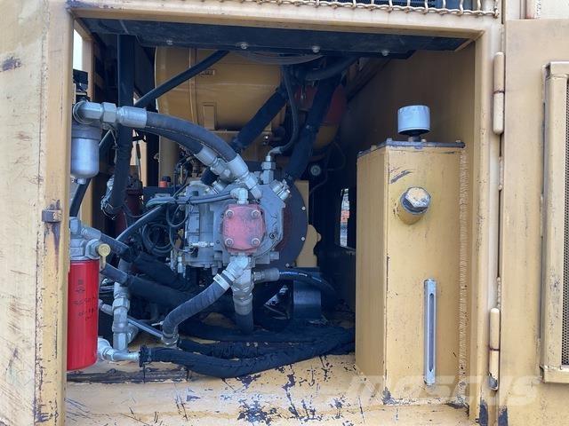 CAT 325FLCR Crawler excavators