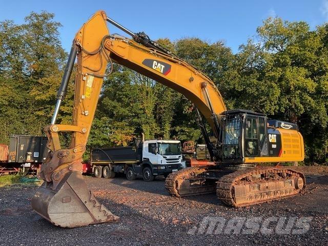 CAT 352F Crawler excavators
