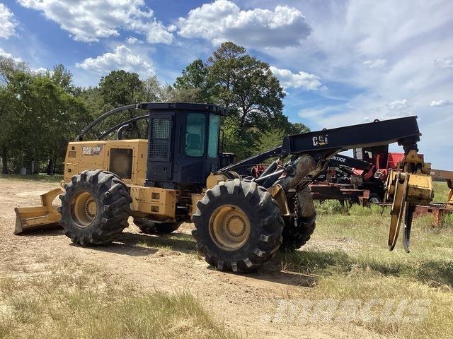 CAT 525D Skidders