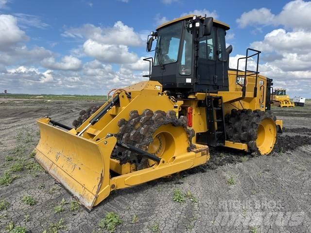 CAT 815 Soil compactors