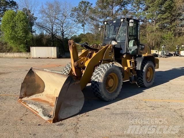 CAT 918M Wheel loaders