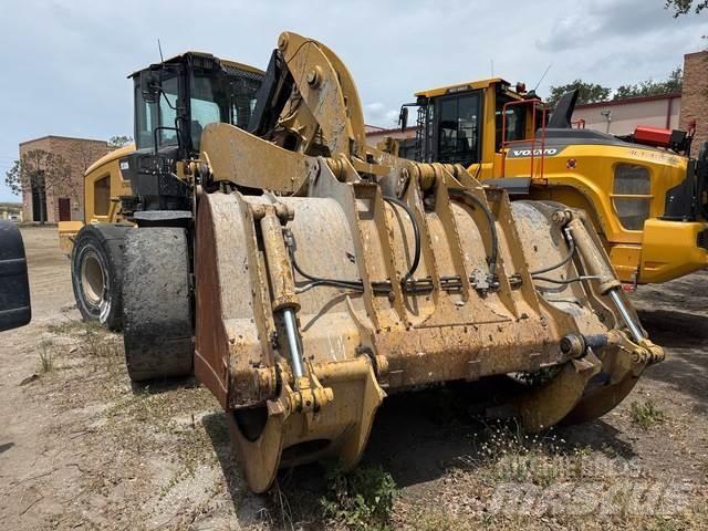 CAT 930M Wheel loaders