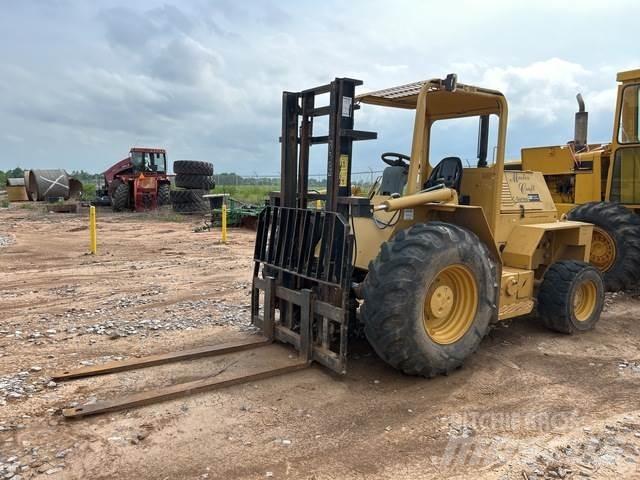 CAT C0610106 Rough terrain trucks