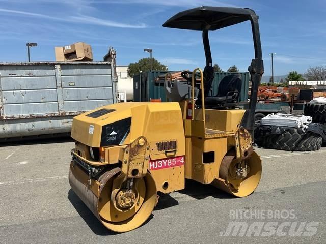 CAT CB24 Twin drum rollers