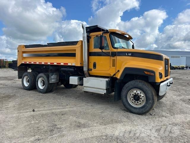 CAT CT681SG Tipper trucks