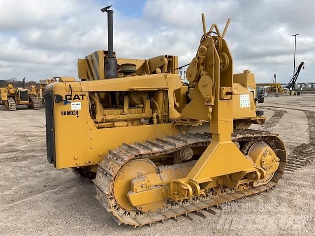 CAT D5B Pipelayer dozers