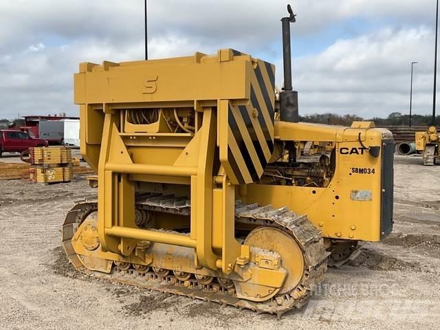 CAT D5B Pipelayer dozers
