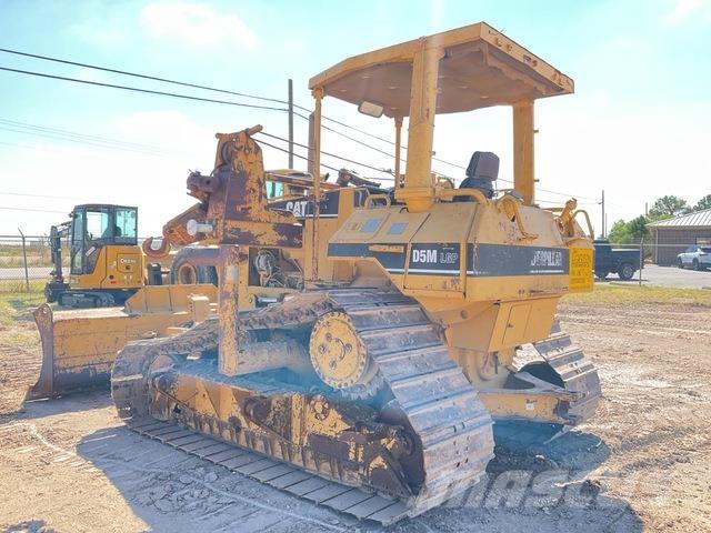 CAT D5M LPG Crawler dozers