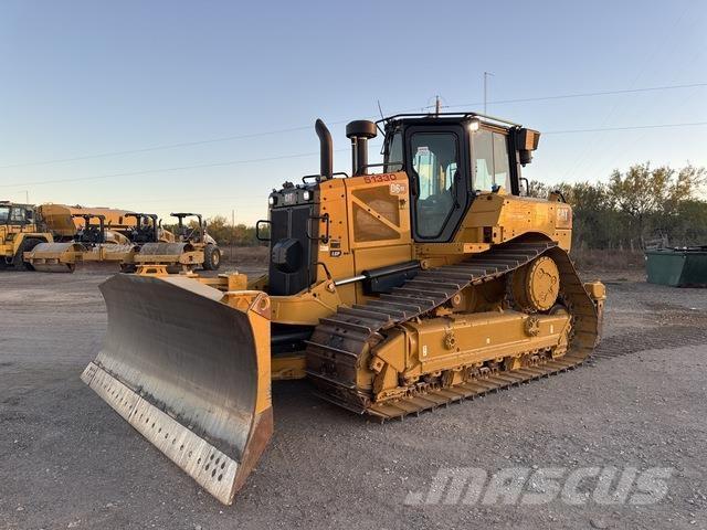 CAT D6 XE LGP Crawler dozers