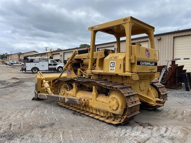 CAT D6D Crawler dozers