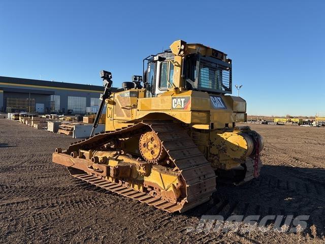 CAT D6T LGP Crawler dozers