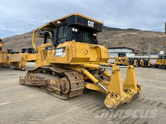 CAT D7E Crawler dozers