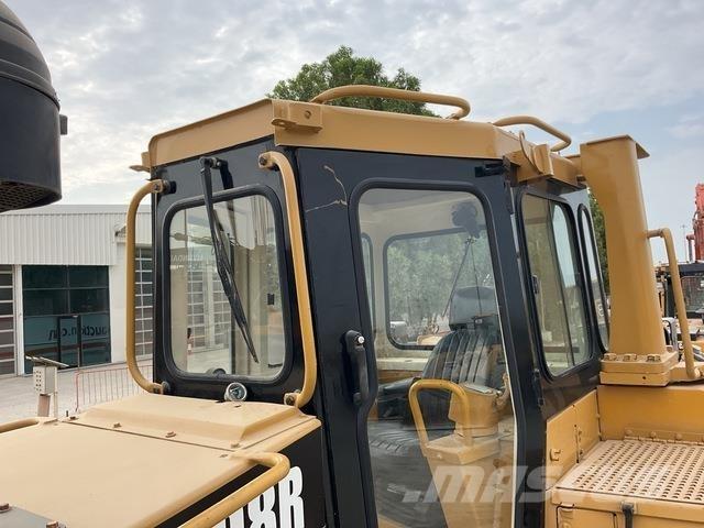 CAT D8R Crawler dozers