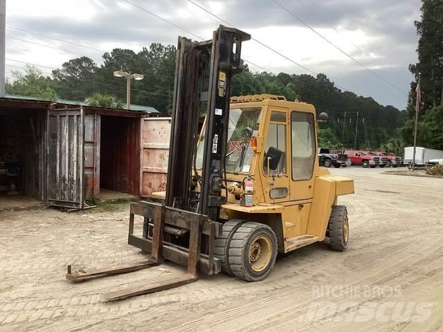 CAT DP70 Construction - Others