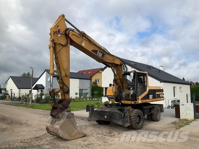 CAT M320 Wheeled excavators