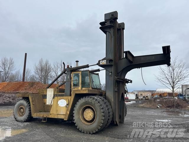 CAT V900 Container handlers