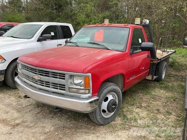 Chevrolet 3500 Flatbed / Dropside trucks