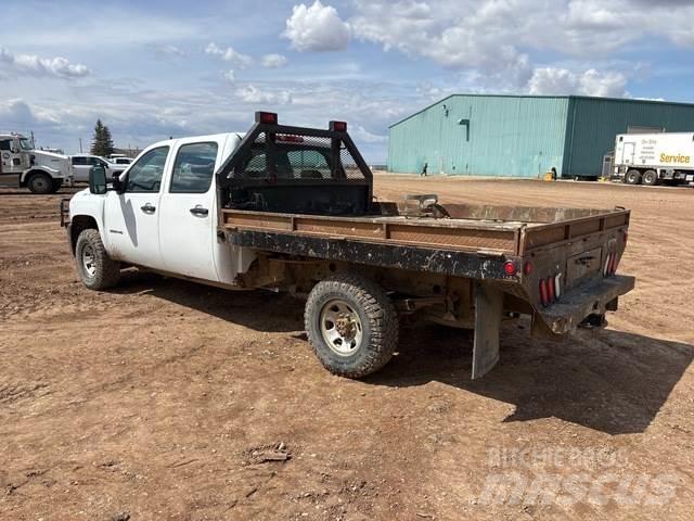 Chevrolet 3500 Flatbed / Dropside trucks