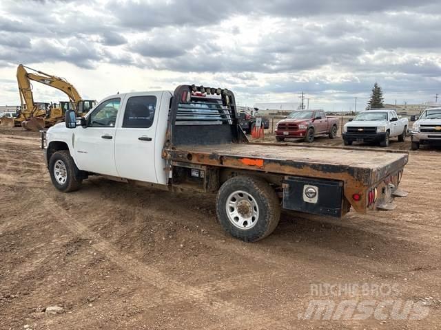 Chevrolet 3500 Flatbed / Dropside trucks