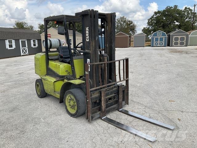 Clark CGP40 LP Forklift trucks - others