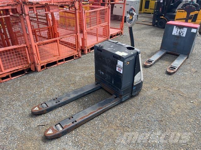 Crown WP3020 Palletizers