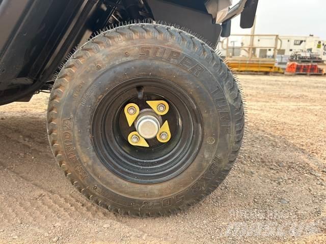 Cushman 800E Construction - Others